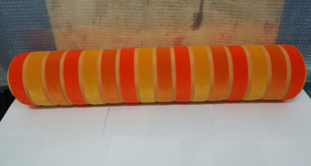 5567 ВАЛИК AMORE ДЛЯ БАНКЕТКИ S.LUX 401 MANDARINE RIGA(1)
